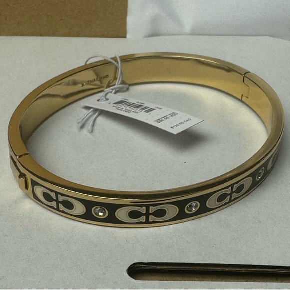 Coach NWT signature enamel hinged bangle - Picture 2 of 5